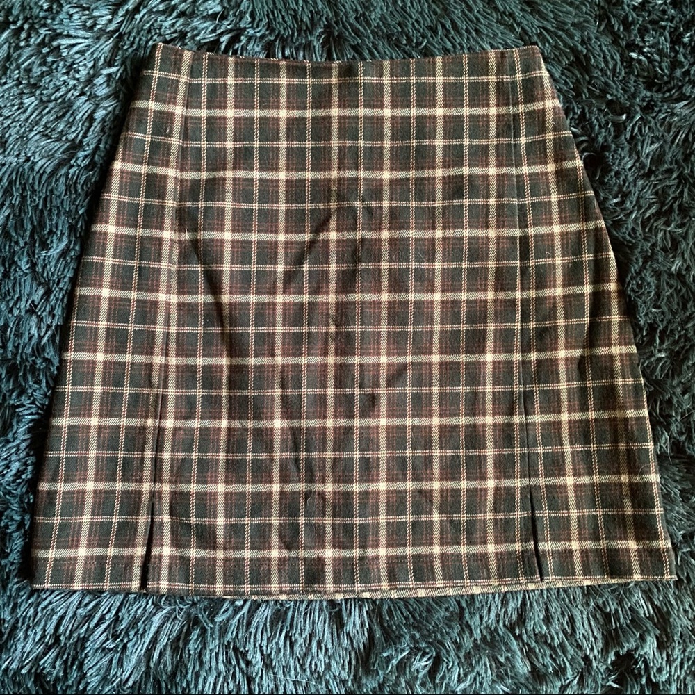 brandy melville cara skirt